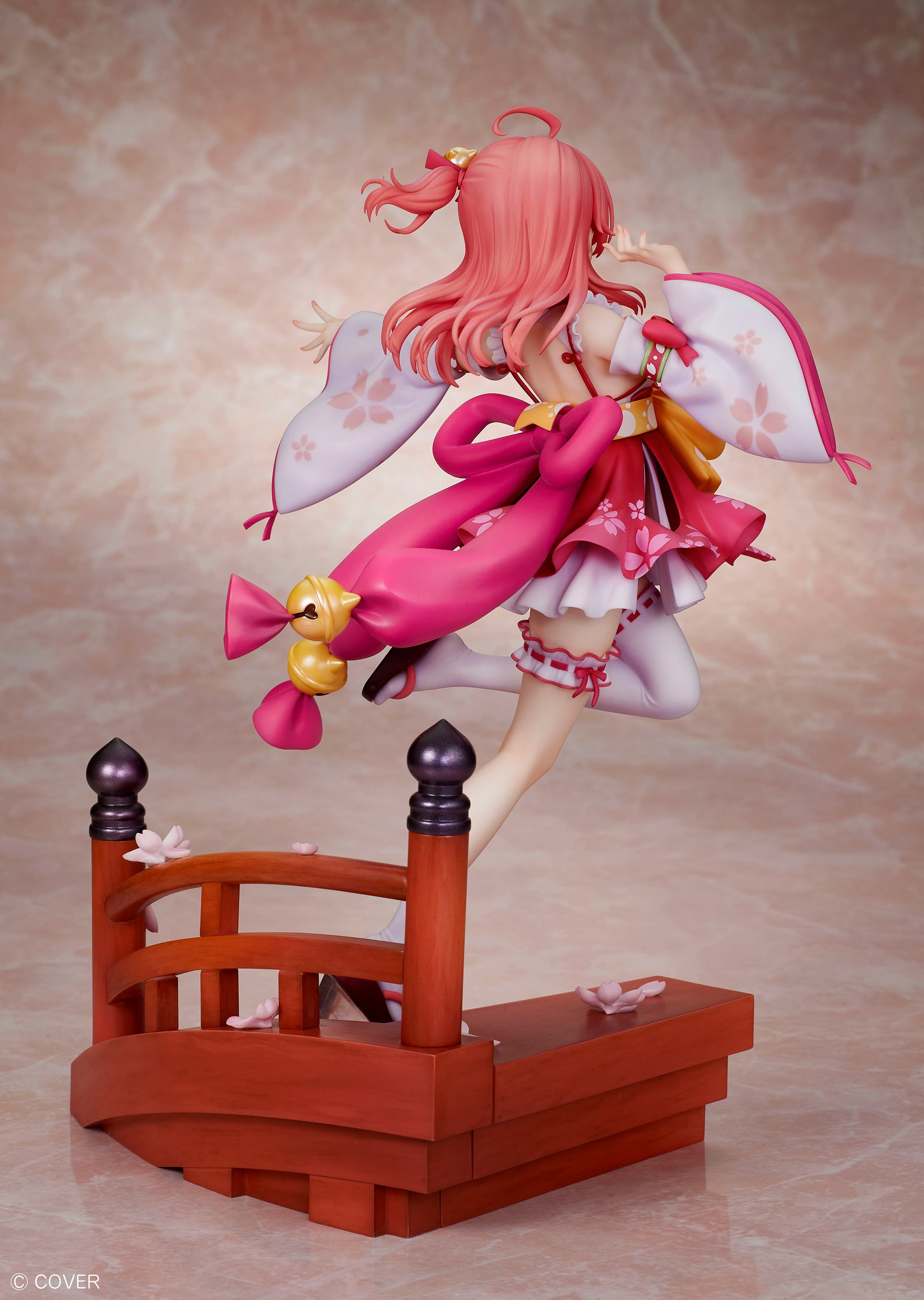 coco090_05_h_2048x.jpg?v=
