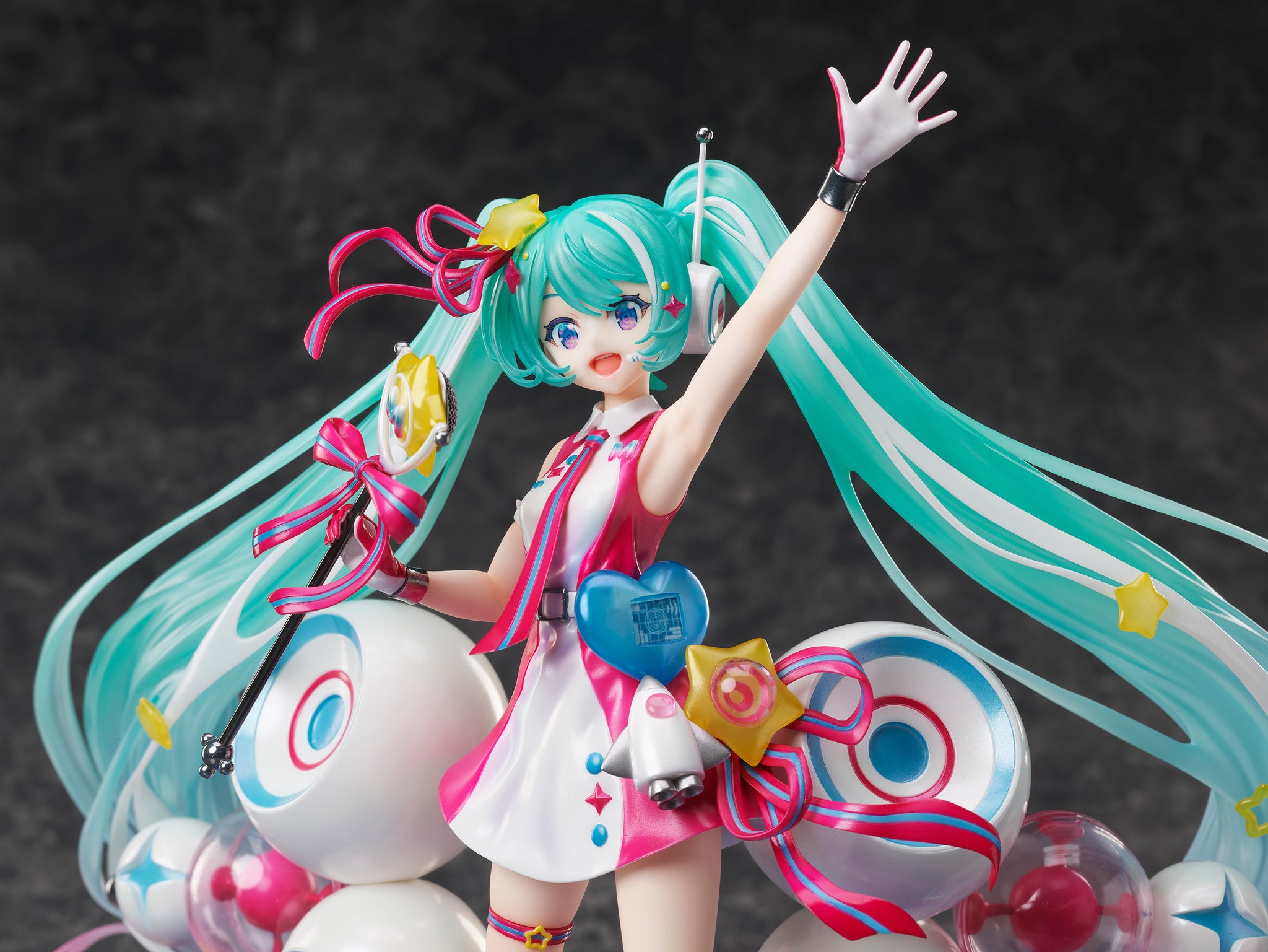 初音ミク「マジカルミライ」10th Anniversary Ver. 1/7スケールフィギュア – COCOストア